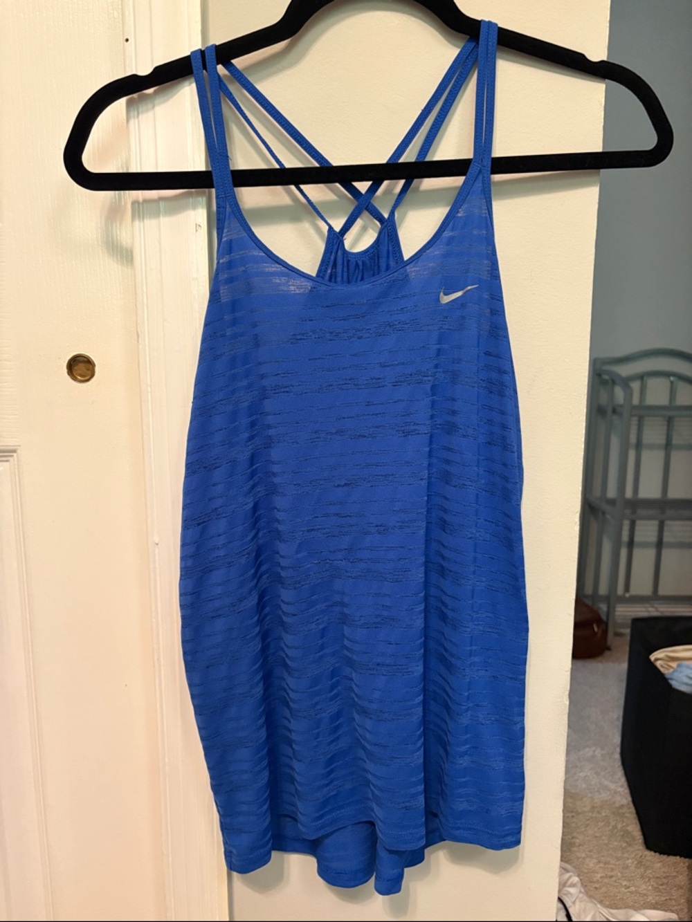 Nike Women’s Electric Blue Strappy Performance Tank size small